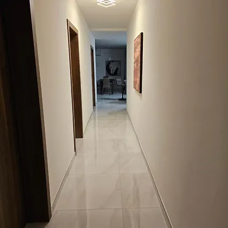 Seaberry Park, Block A, 107, Triq It-tamar, * Σεντ Πόλς Μπέι